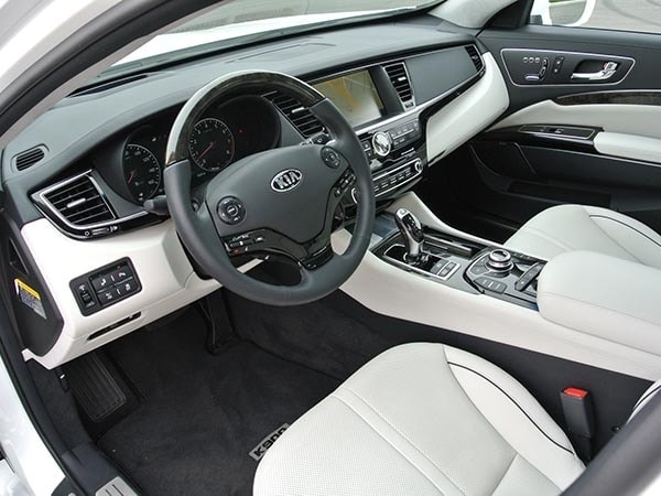 2015-kia-k900-interior-01-600-001