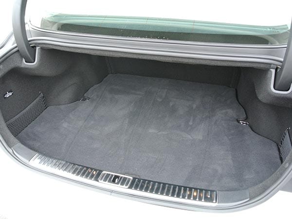 2015-kia-k900-interior-09-600-001