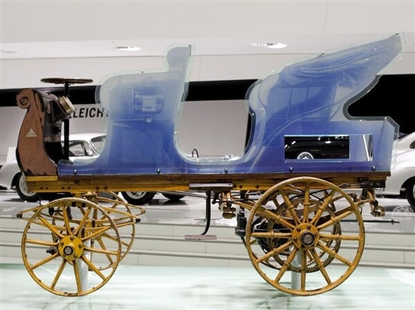 porsche-p1-egger-lohner-static-profile-600-001