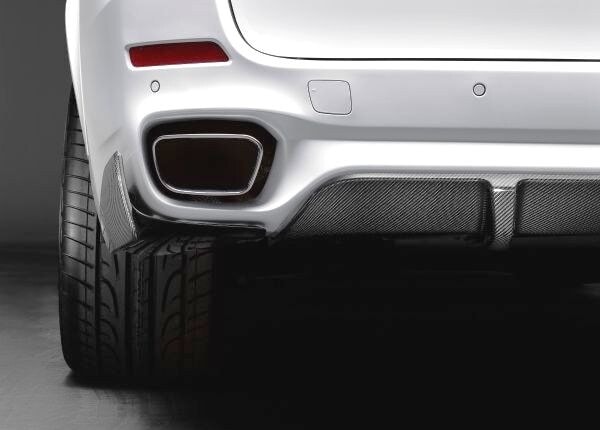2014-bmw-x5-m-performance-parts-rear-fascia-exhaust-detail-600-001