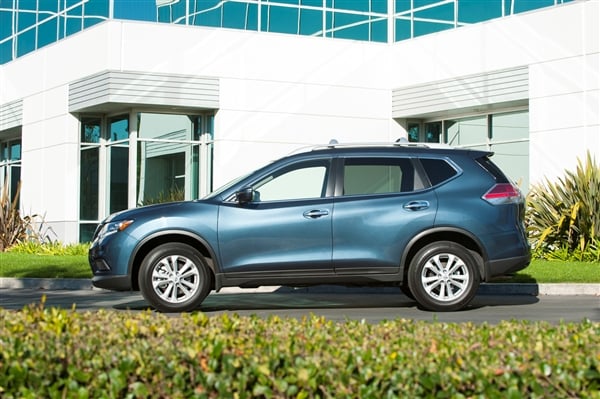 2014-nissan-rogue-07-600-001