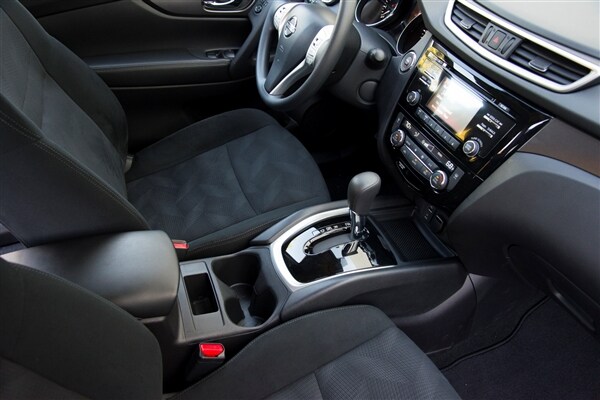 2014-nissan-rogue-19-600-001