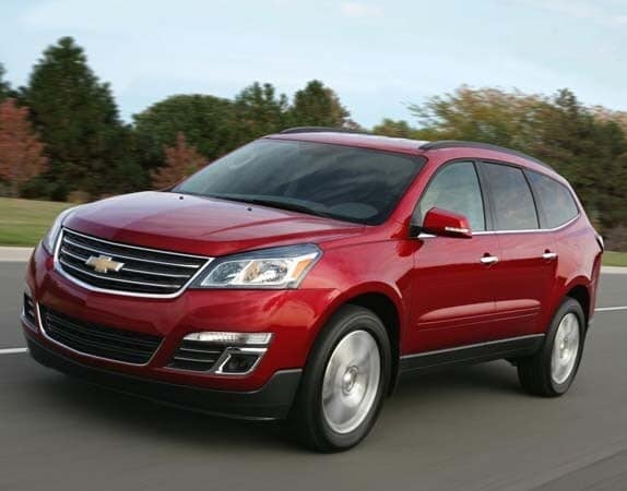 2013-chevrolet-traverse-front-action-600-001