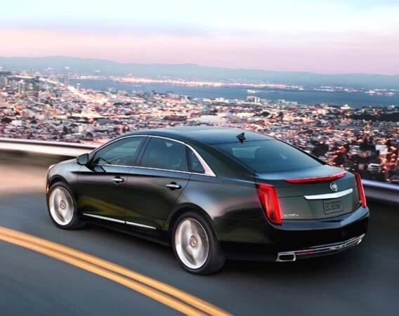 2014-cadillac-xts-rear-action-600-001