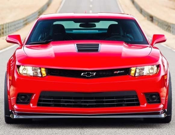 2014-chevrolet-camaroz28-nose-on-static-flowtie-badge-600-001