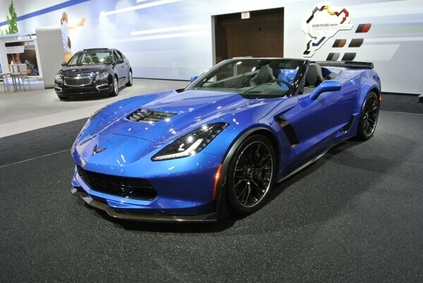 2015-chevrolet-corvette-z06-convertible-live-1-600-001