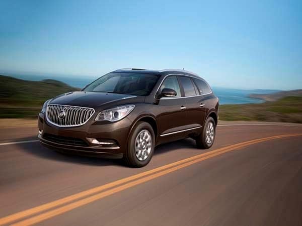 2014-buick-enclave-drivers-side-in-motion-600-001