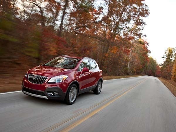2014-buick-encore-drivers-side-front-three-quarters-in-motion-600-001