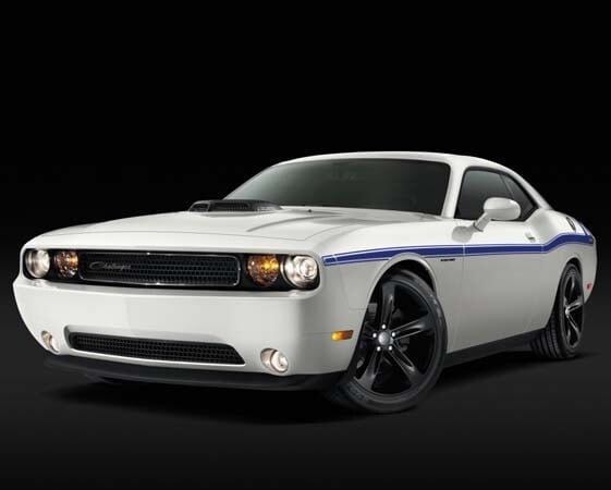 2014-mopar-challenger-front-static-600-001