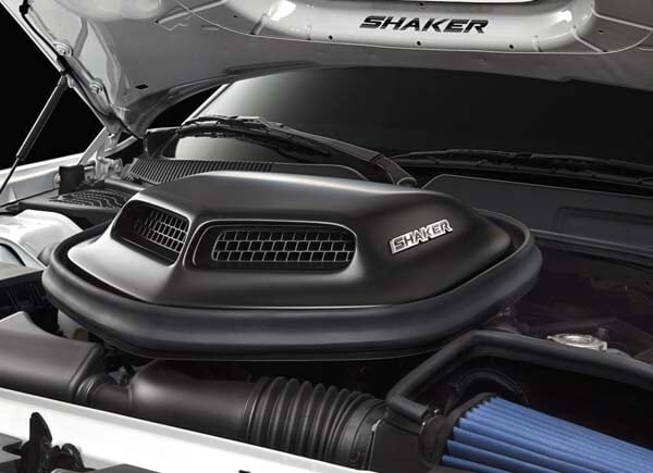 2014-mopar-challenger-shaker-hood-scoop-underhood-detail-600-001