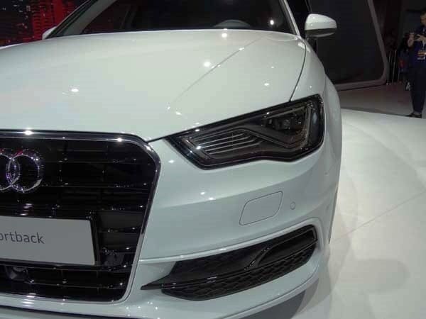 2014-nyias-2-074-600-001