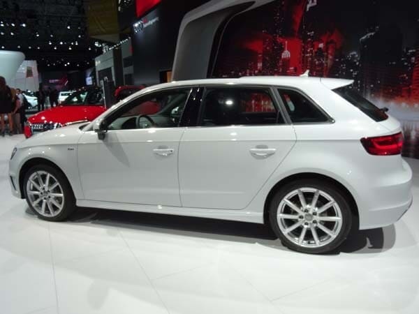 2014-nyias-2-083-600-001