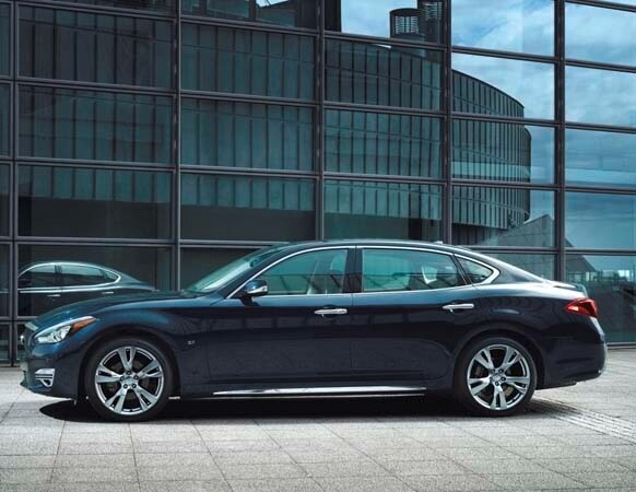 2015-infiniti-q70-profile-static-600-001