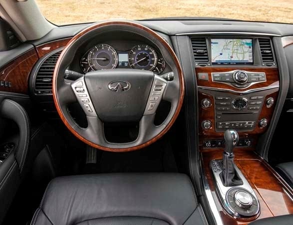 2015-infiniti-qx80-front-interior-dash-600-001