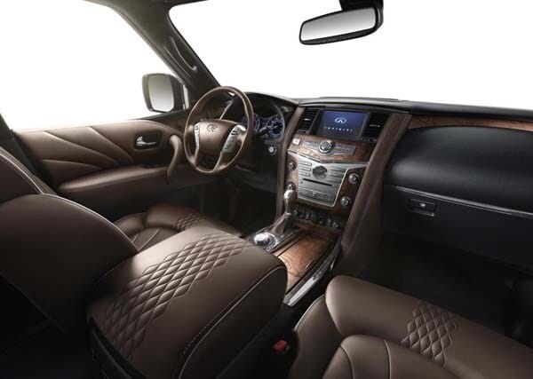 2015-infiniti-qx80-limited-front-interior-look-in2-600-001