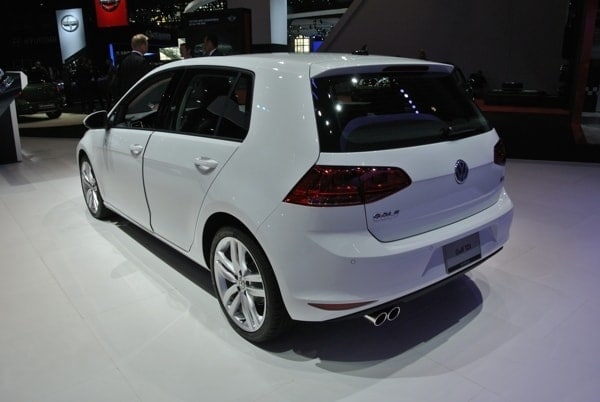 2015-vw-golf-10-600-001