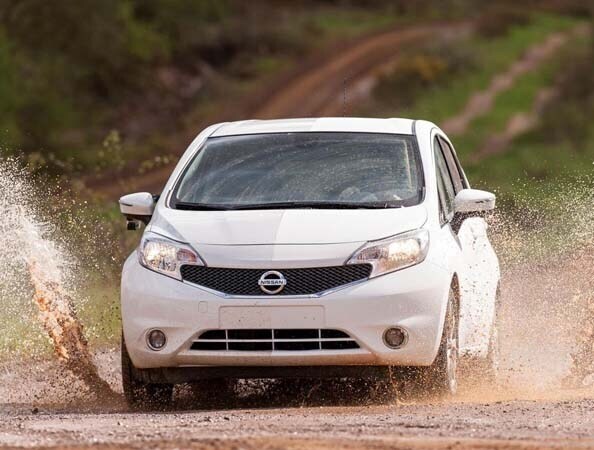 nissan-versa-note-front-action-ultra-ever-dry2-600-001