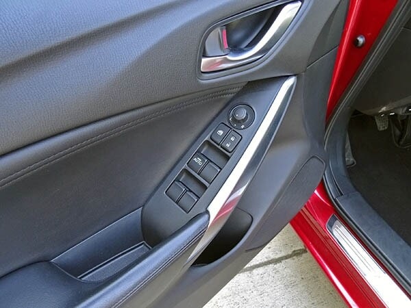 2014-mazda6-update-interior-02-600-001