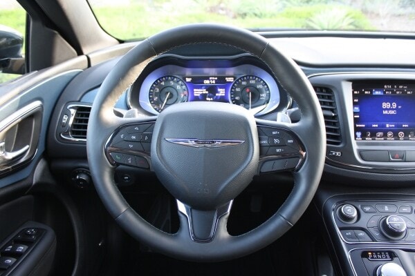 2015 Chrysler 200: The Grand Canyon Test