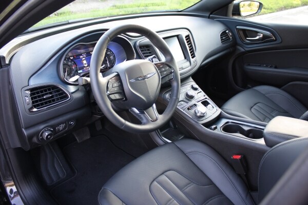 2015 Chrysler 200: The Grand Canyon Test