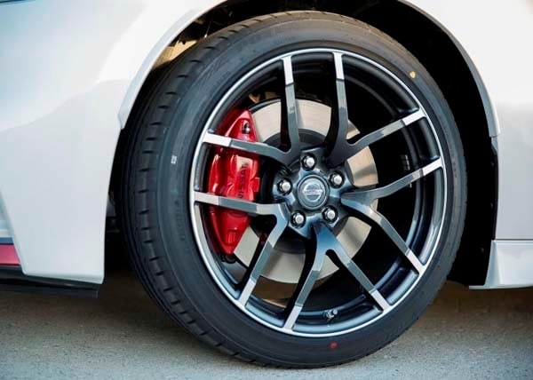 2015 Nissan 370Z Nismo adds attitude — on sale here in July