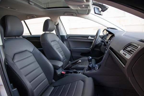 2015 Volkswagen Golf pricing will start at $18,815