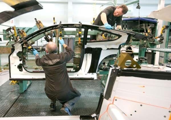 aston-martin-factory1-600-001