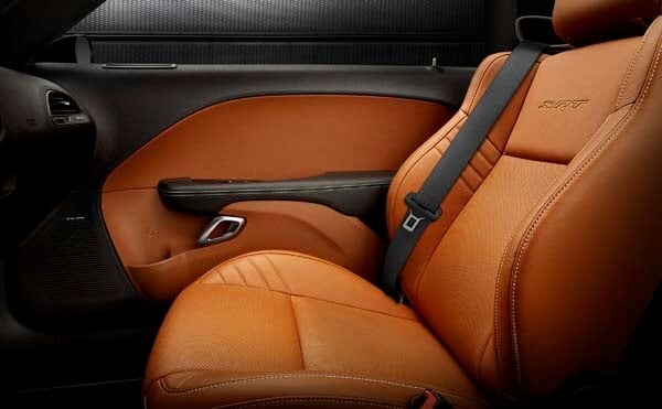 2015 Dodge Challenger SRT bows with a 6.2-liter V8 Hellcat engine, boasts 600+ horsepower