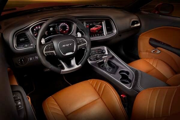 2015 Dodge Challenger SRT bows with a 6.2-liter V8 Hellcat engine, boasts 600+ horsepower