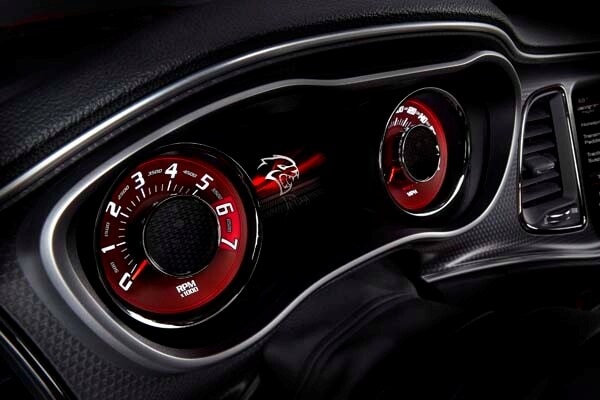 2015 Dodge Challenger SRT bows with a 6.2-liter V8 Hellcat engine, boasts 600+ horsepower