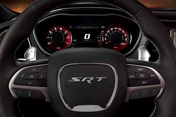 2015 Dodge Challenger SRT bows with a 6.2-liter V8 Hellcat engine, boasts 600+ horsepower