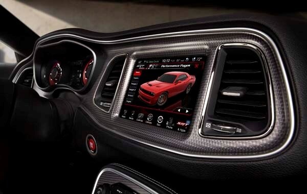 2015 Dodge Challenger SRT bows with a 6.2-liter V8 Hellcat engine, boasts 600+ horsepower