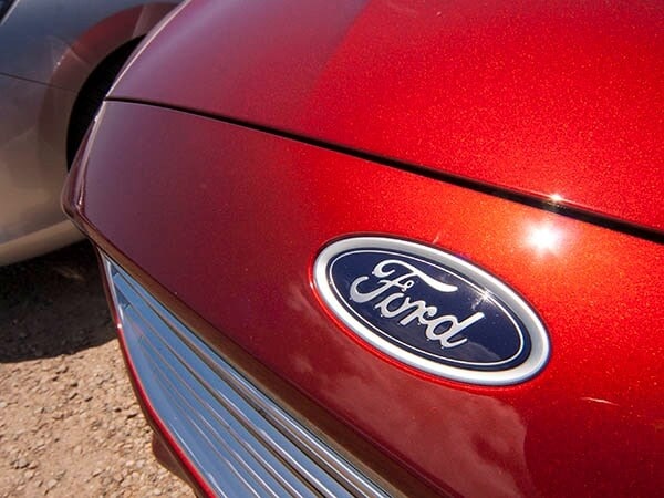 2014-ford-fusion-se-exterior-03-600-001