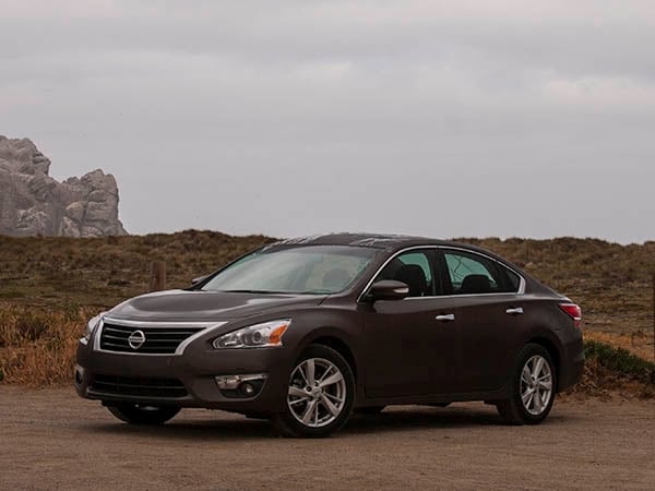 2014-nissan-altima-exterior-03-600-001