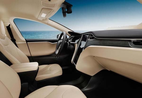 2014-tesla-model-s-interior-front-detail-600-001