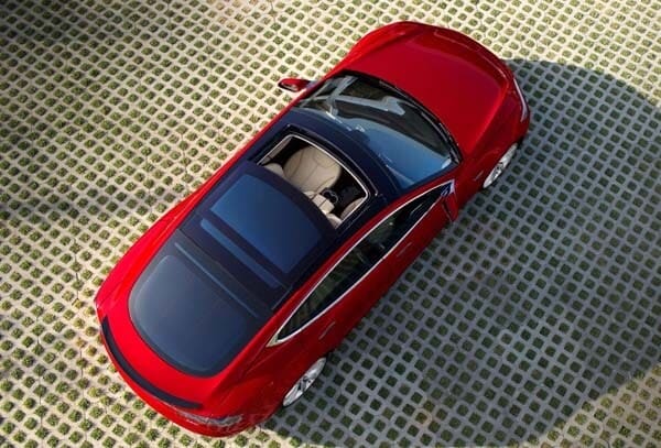 2014-tesla-model-s-overhead-static-600-001