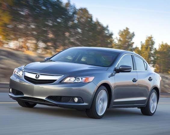2015-acura-ilx-2-0-liter-front-action-600-001