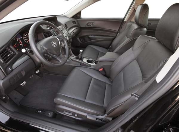 2015-acura-ilx-front-interior-600-001