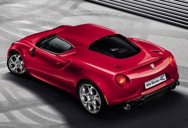 2015-alfa-romeo-4c-launch-edition-rear-high-static-600-001
