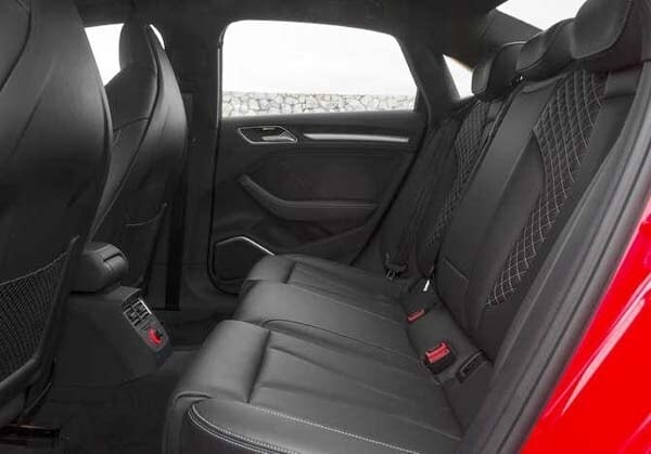 2015-audi-s3-interior-rear1-600-001