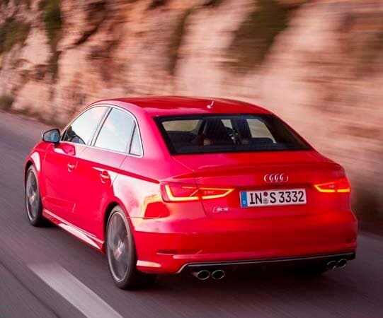 2015-audi-s3-sedan-rear-action1-600-001