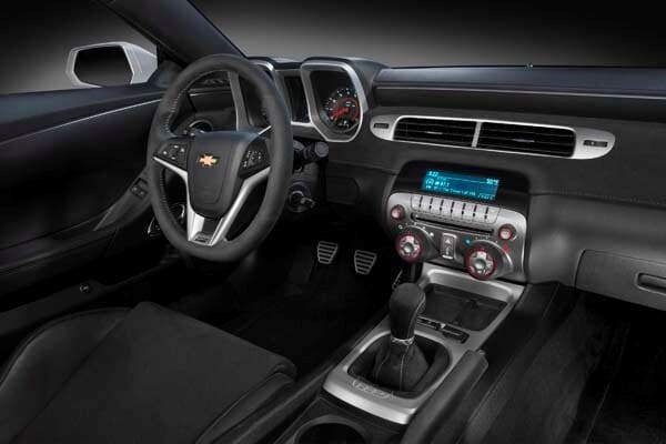 2015-chevrolet-camaroz28-049-600-001