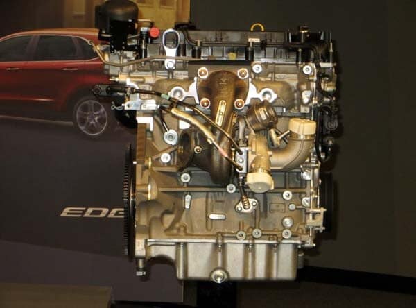 2015-ford-edge-sport-2-0-liter-ecoboost-i-42-600-001