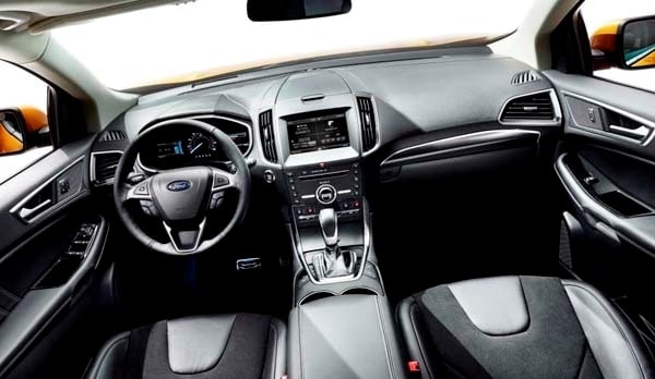 2015-ford-edge-sport-interior-dash-front-600-001