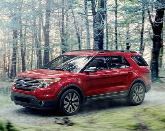 2015-ford-explorer-xlt-front-action1-600-001