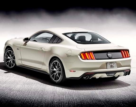 2015-ford-mustang-50th-edition-rear-static-600-001