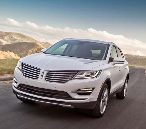 2015-lincoln-mkc-front-action1-600-001