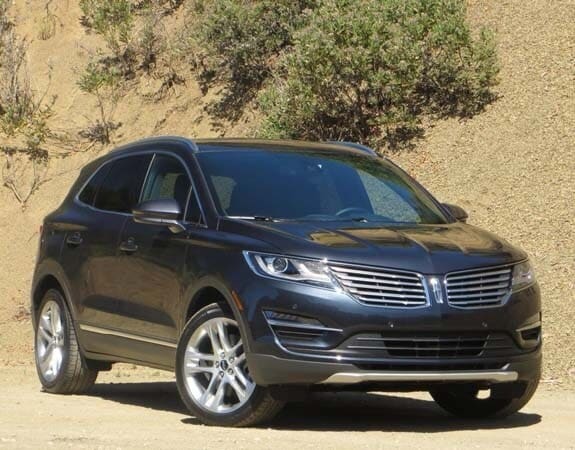 2015-lincoln-mkc-front-static3-600-001