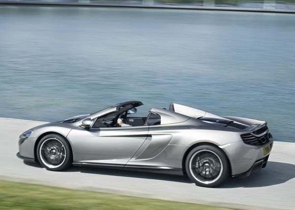 2015-mclaren-mso-650s-pan-action1-600-001