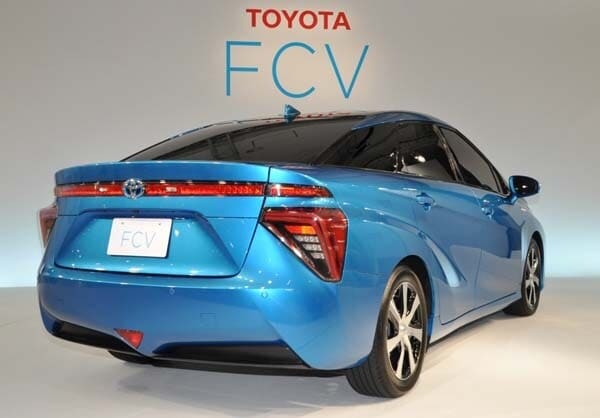 2016-toyota-fcv-rear-static-600-001